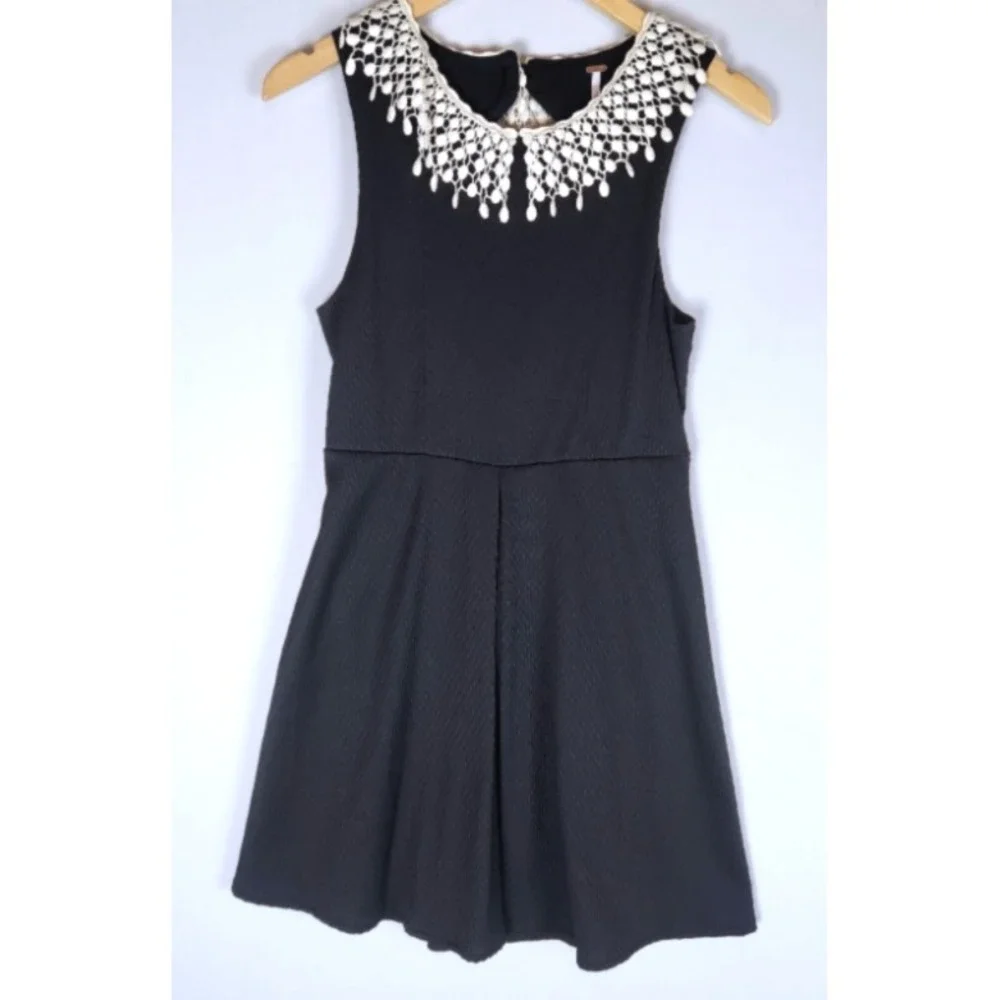NWOT‎ Free People Fit Flare Sleeveless Dress Women's Small Crochet Lace Collar